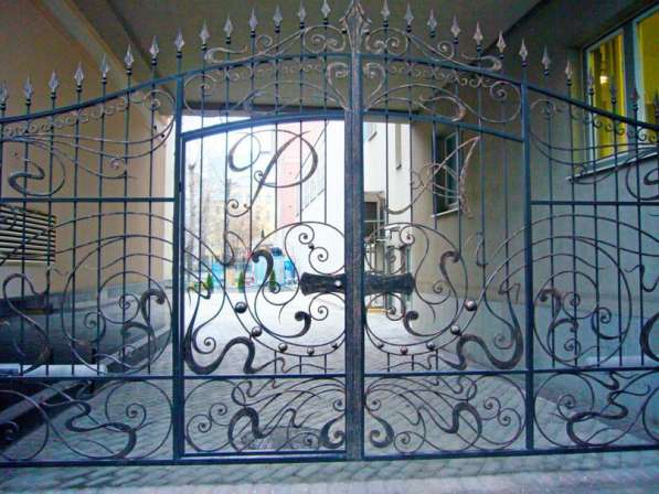 Решетки на окна, двери, забор, лестницы, навесы из металла в Обнинске фото 3