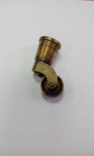 Гвозди декоративные мебельные в Москве фото 19