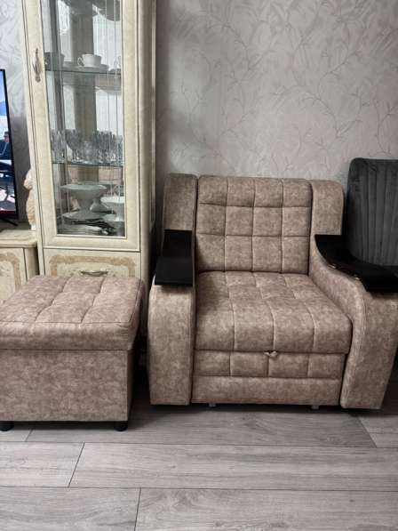 Диван с креслом. Звонить по номеру в Баксане