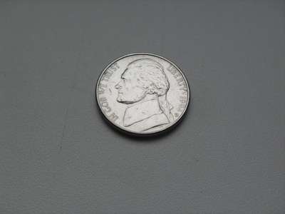 Монета 5 центов США 1994 год в Москве