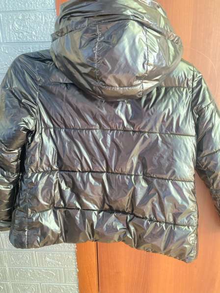 Продам куртку в Красноярске