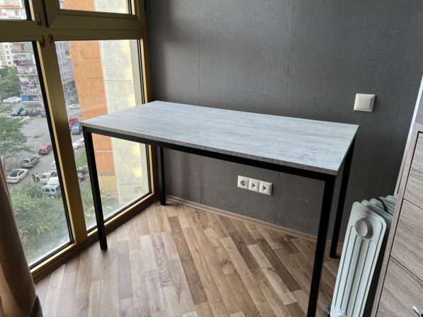 Продам стол (table / მაგიდა) BATUMI