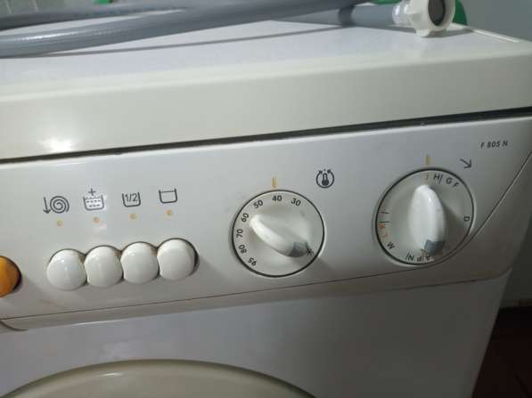 Продам стиральную машинку на запчасти самовывоз