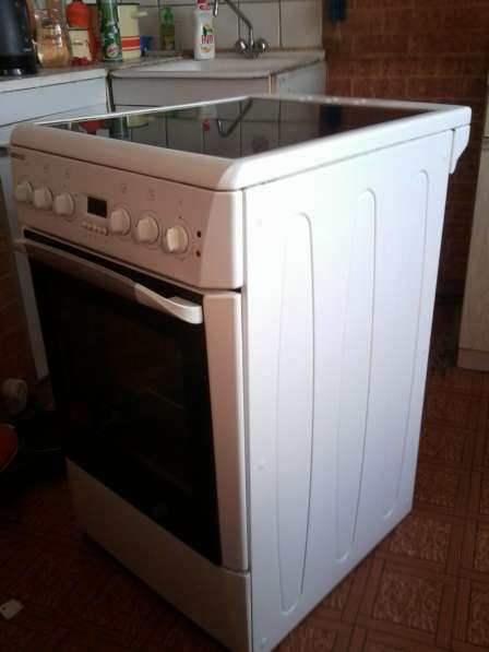 Плита Beko CE 58200 (стекло) в Москве фото 3