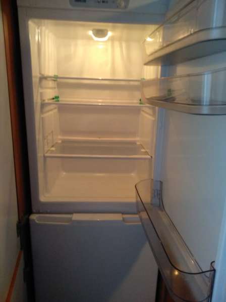 Продам холодильник Атлант в Москве фото 4