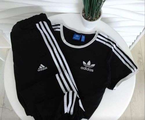 Спортивный костюм adidas