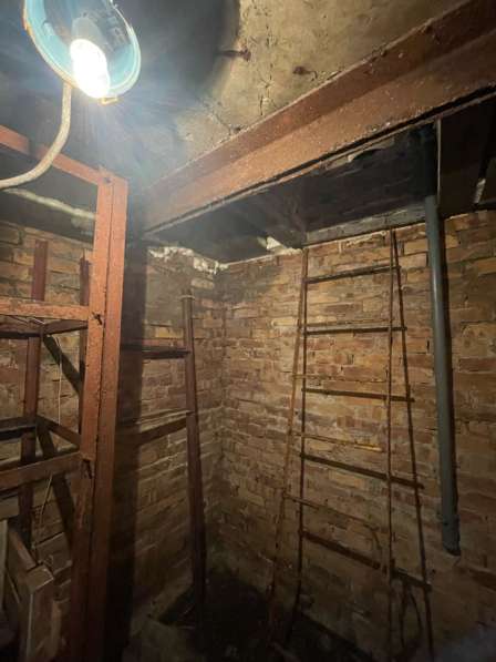 Гараж для авто с ямой и погребом в Барнауле