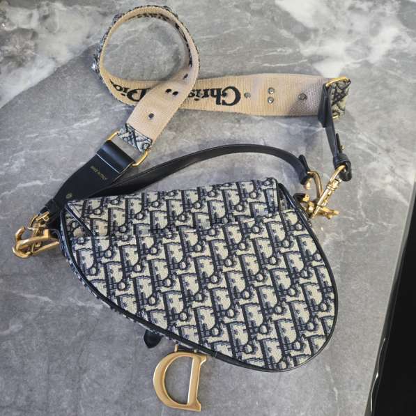 Клатч в Москве