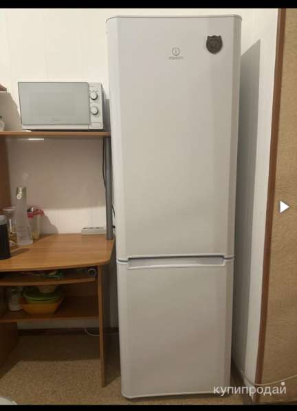 Холодильник INDESIT в Санкт-Петербурге