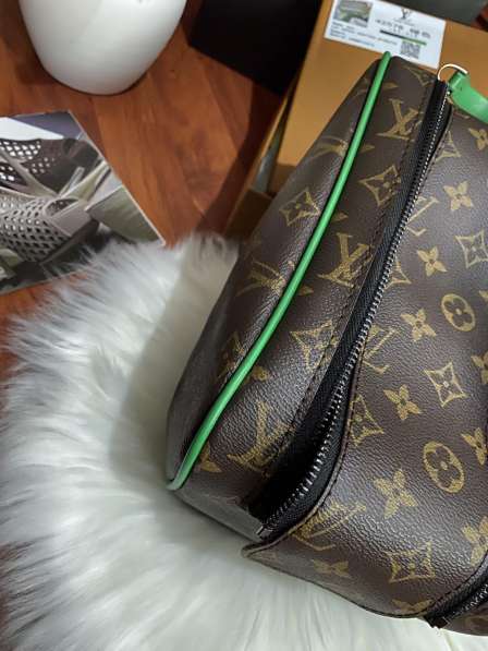 Косметичка louis vuitton новая в Москве