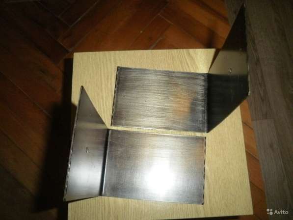 Подставки из металла для книг дизайн Cолнце сталь в Москве фото 5
