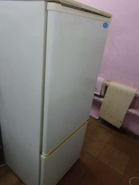 Холодильник б/у Бирюса