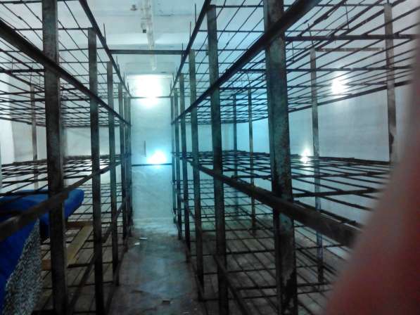 На закрытой территории склады-термосы в Феодосии фото 11