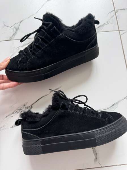 Кроссовки зима 38