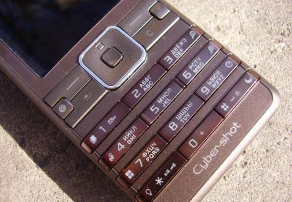 Sony Ericsson K770i (оригинал, комплект) в Москве