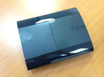 игровую приставку Sony PlayStation 3