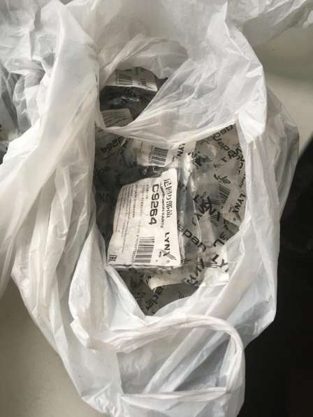 Запчасти для разных легковых авто в Санкт-Петербурге фото 13