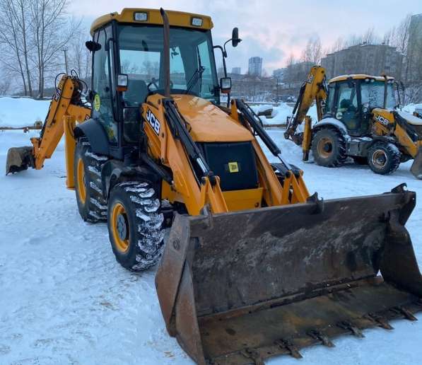 Экскаватор-погрузчик JCB 3CX