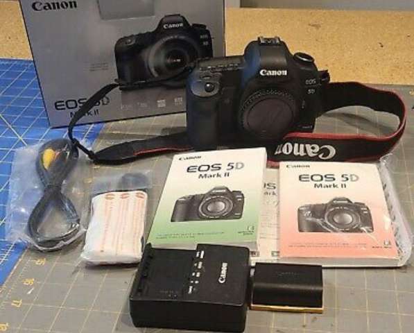For sell Canon EOS 5D Mark II 21.1 MP Digital SLR Camera в 