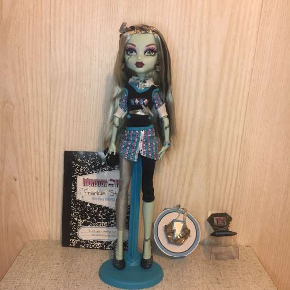 Кукла Monster High Frinke