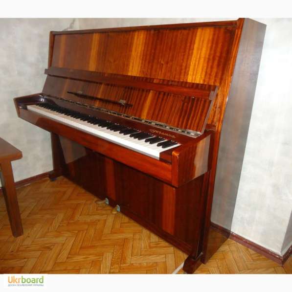 Продам пианино Украина, в хорошем состоянии