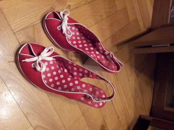Туфли красные текстильные 38р Устойчивый каблук в Москве фото 4