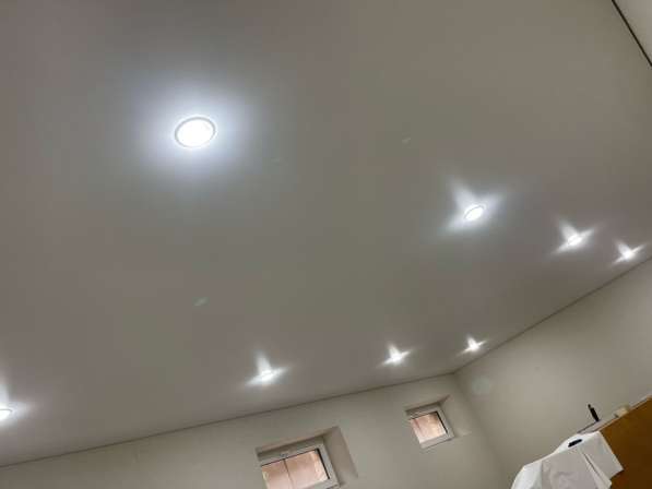 Натяжные потолки