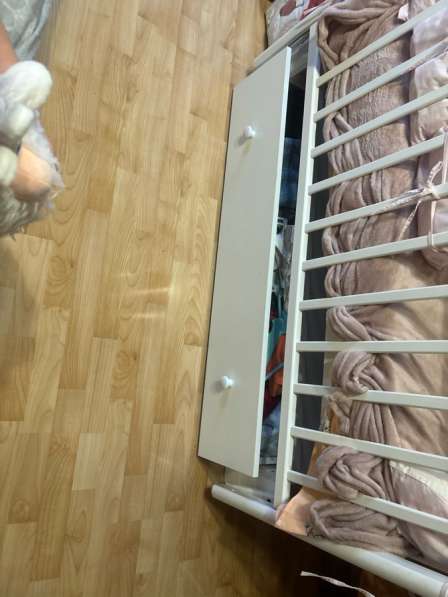 Детская кроватка в Гатчине