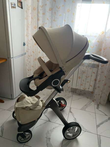 Продам коляску stokke