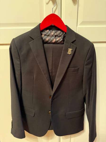 Костюм Burberry школьный в Москве фото 4