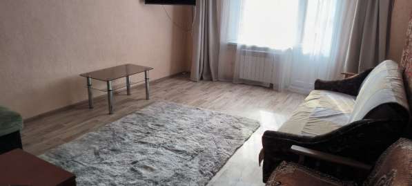 Посуточно квартира в восточной части города в фото 8