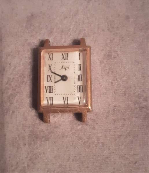 Не частые женские позолоченные часы ЛУЧ AU 10 СССР в фото 6