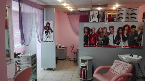 Требуется парикмахер-универсал в Челябинске фото 5