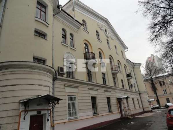 Продам трехкомнатную квартиру в Москве. Жилая площадь 73 кв.м. Этаж 2. Дом кирпичный. 