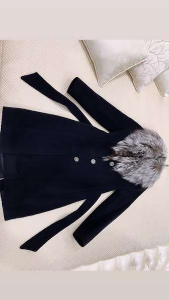 Пальто шерстяное зимнее, мех чернобурки 42 размер