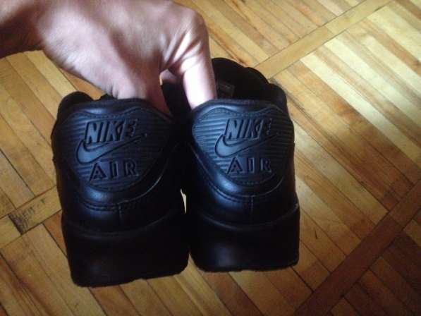 Продам кроссовки Nike AIR MAX M90 не ношеные, кожаные 3000р в Москве фото 3