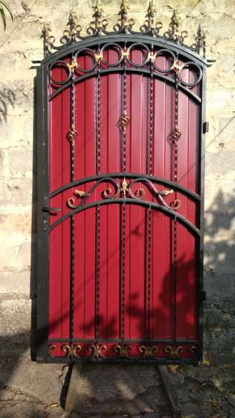Калитка кованная в фото 11