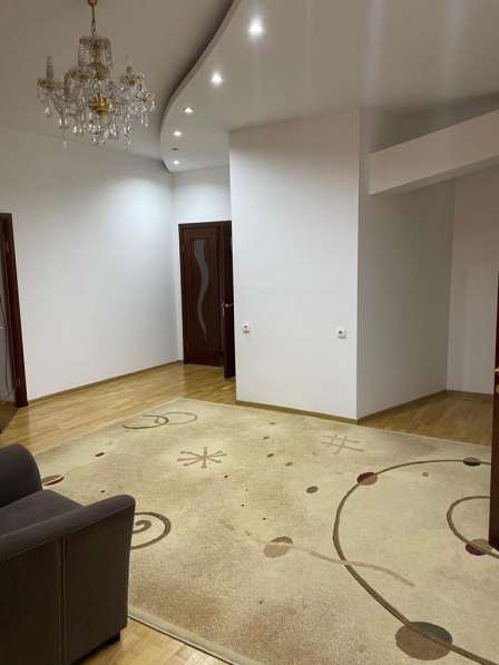 11-комнатный дом, 475 м², Луганского