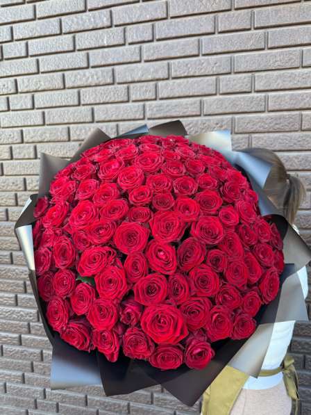 101 розы 10000₽