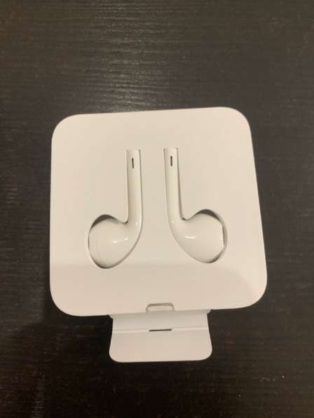 Наушники Apple в Москве
