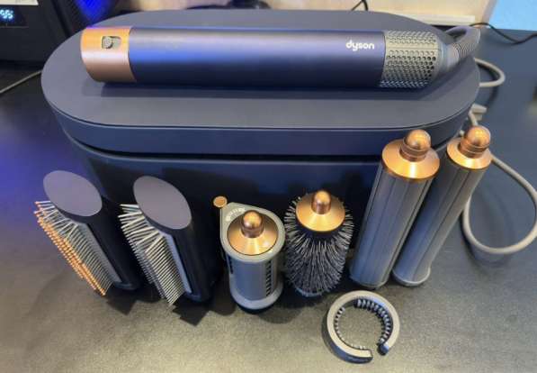 Стайлер Dyson
