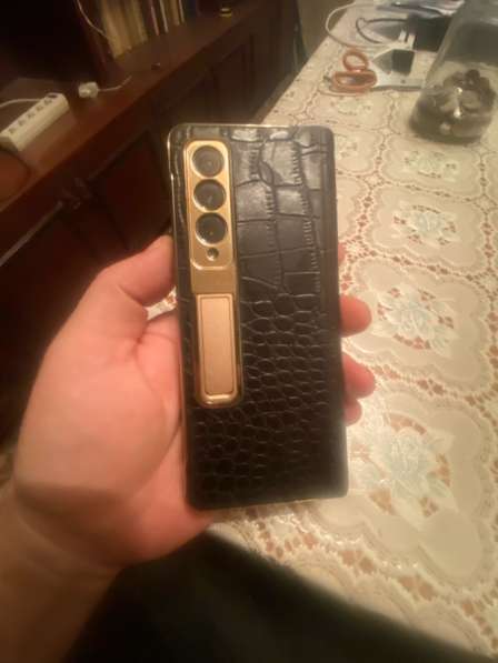 Смартфон Самсунг Фолд 3