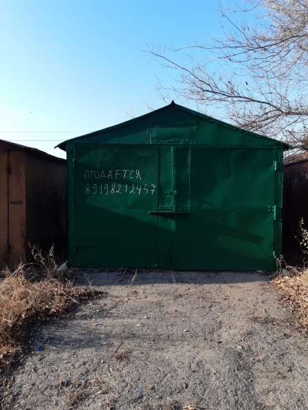 Продам железный гараж с погребом в районе 15 школы