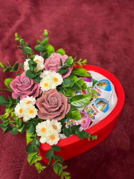 Подарочный набор в пенобоксе. Мыльные розы и цветы из мыла в Санкт-Петербурге