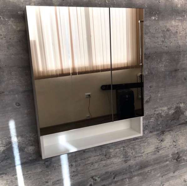 Шкаф зеркало для ванной