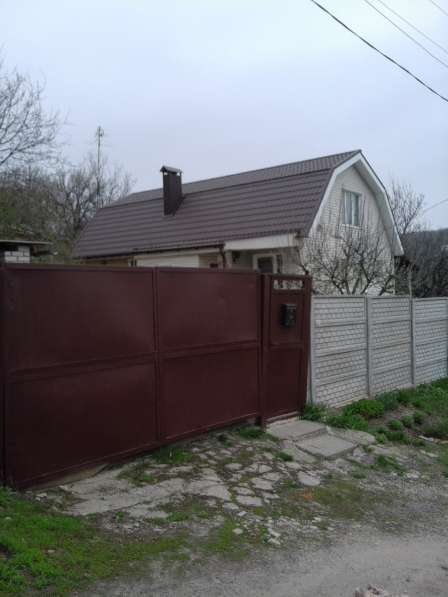 Продам 2-эт дом в посёлке Высокий 20мин., от Харькова