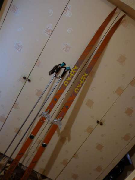 Лыжи Уктус пластиковые 2 м с палками СССР в Кушве фото 3