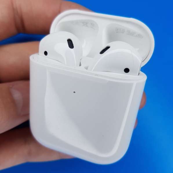 Беспроводные наушники AirPods 2 в Москве