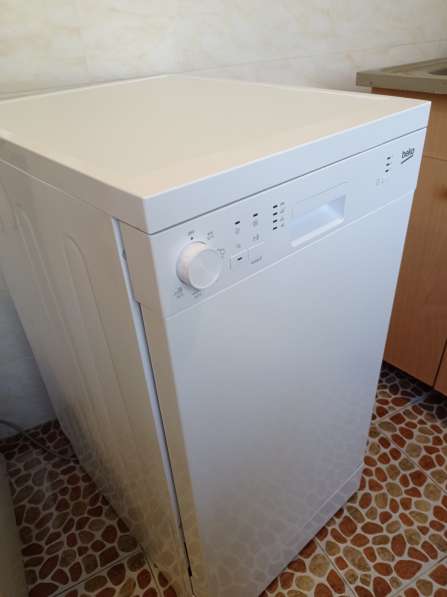 Продам посудомоечная машина Beko DFS05012W новая