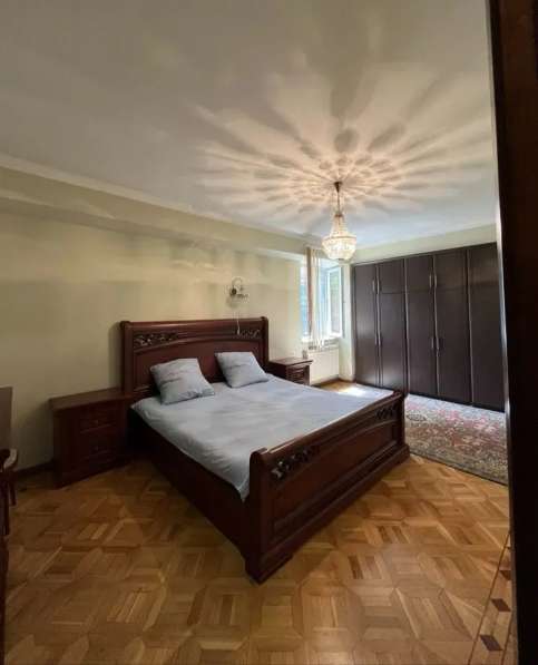 Посуточная аренда, 4комн. квартира в центре в 